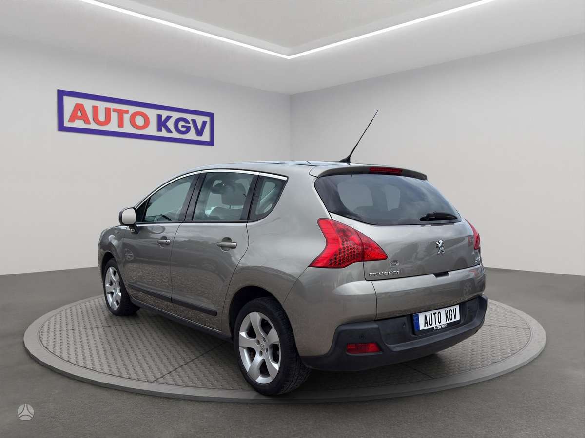 Peugeot 3008 2009 — interior