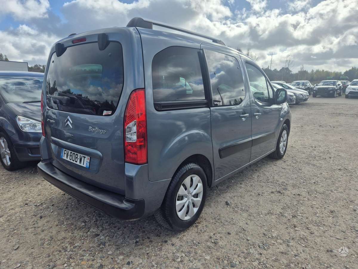 Citroen Berlingo 2012 — engine 1560 cm³, 111 HP (82kW)
