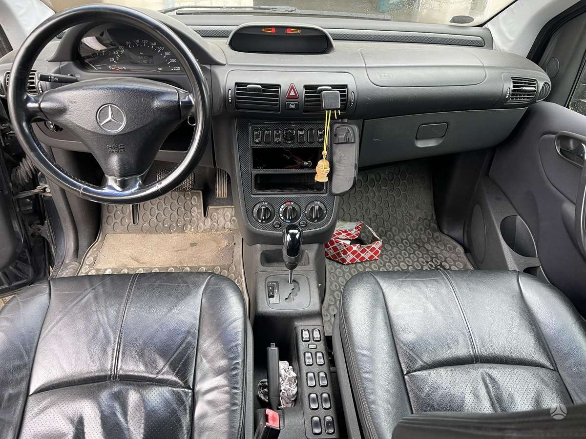 Mercedes-Benz Vaneo 2005 — photo 8