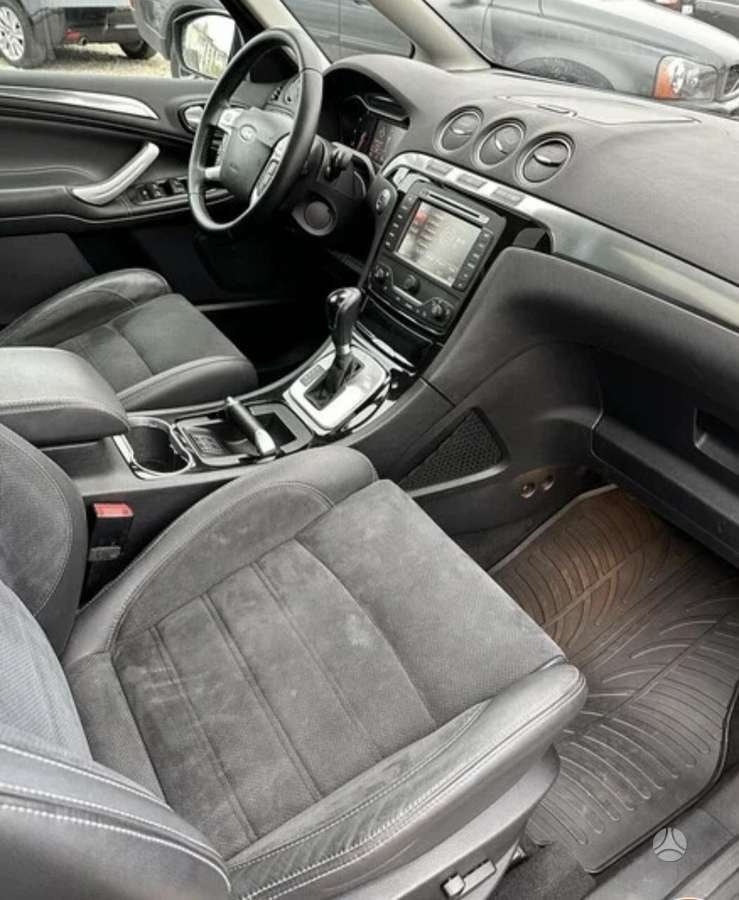 Ford S-MAX 2012 — photo 7