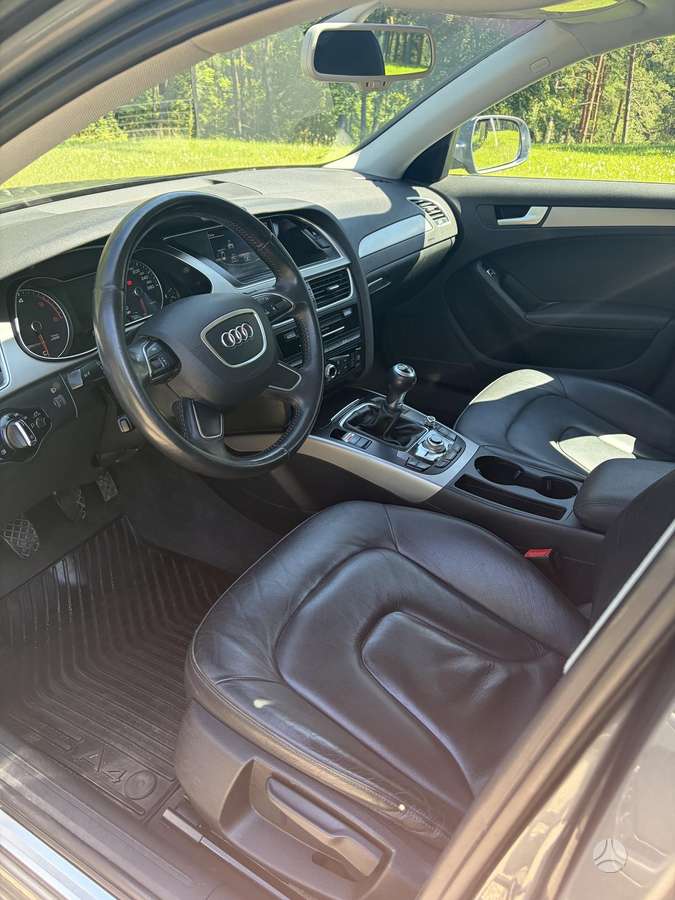 Audi A4 2014 — photo 7