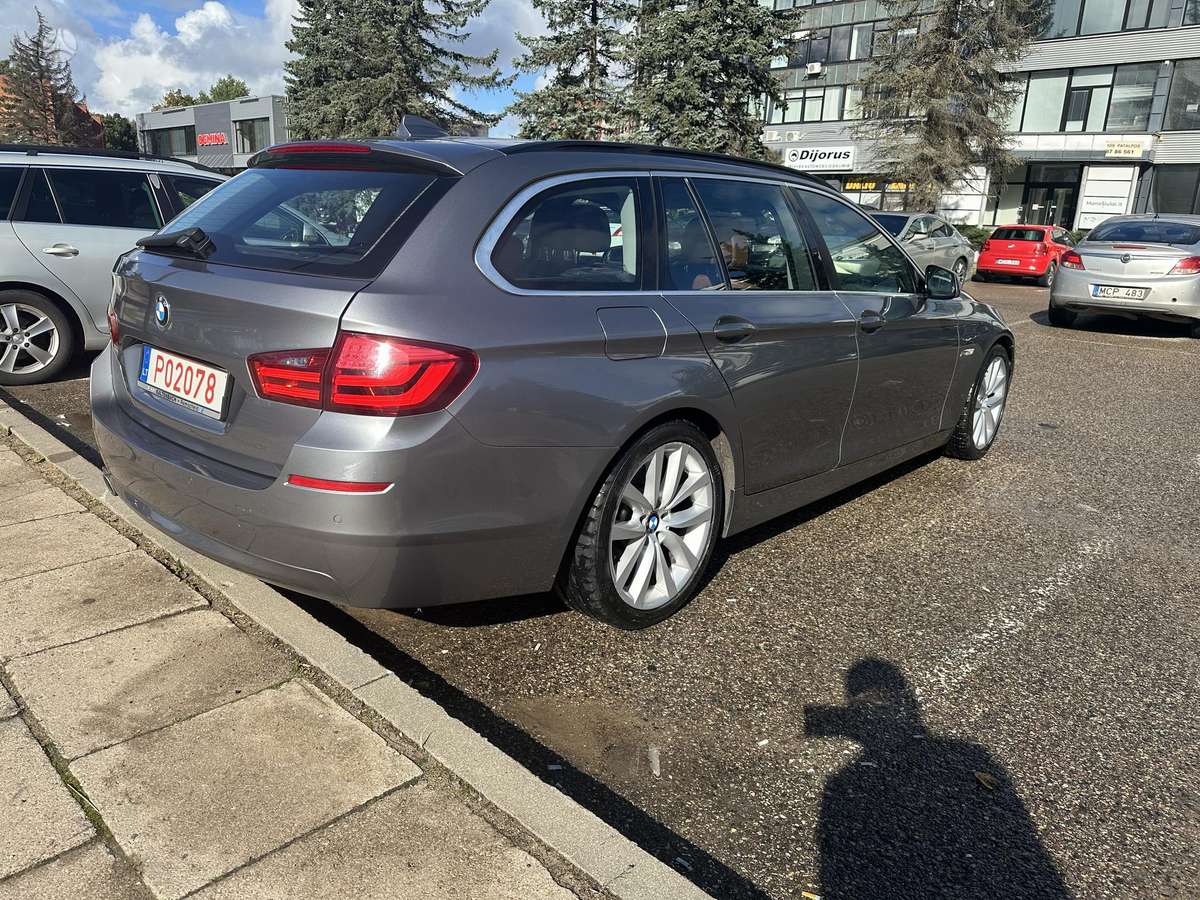 BMW 530 2010 — photo 6