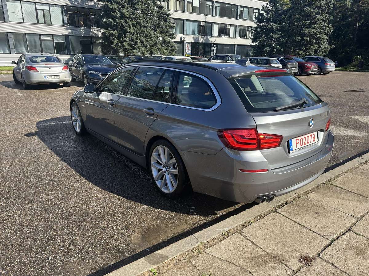 BMW 530 2010 — photo 7
