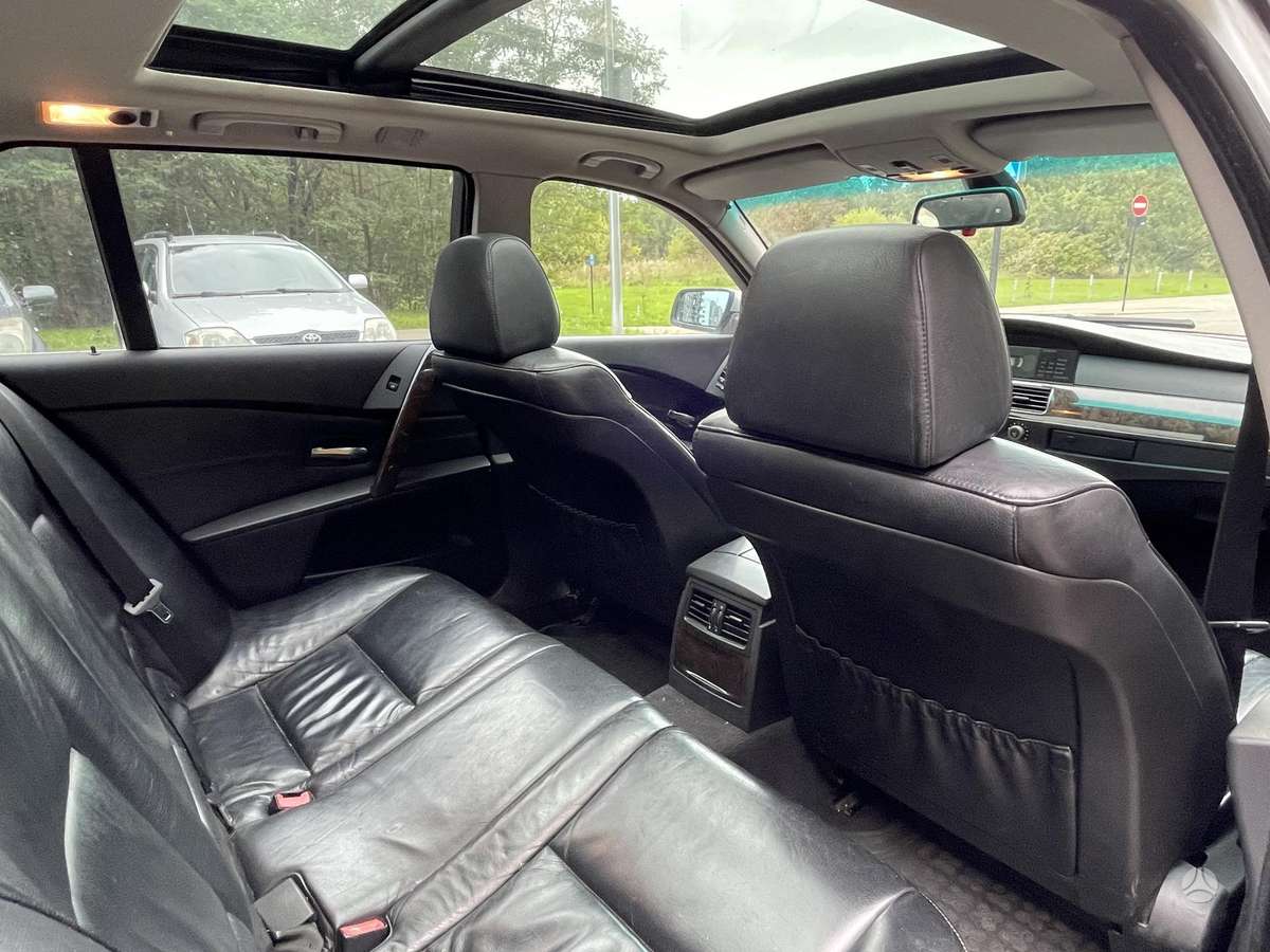 BMW 530 2004 — photo 12