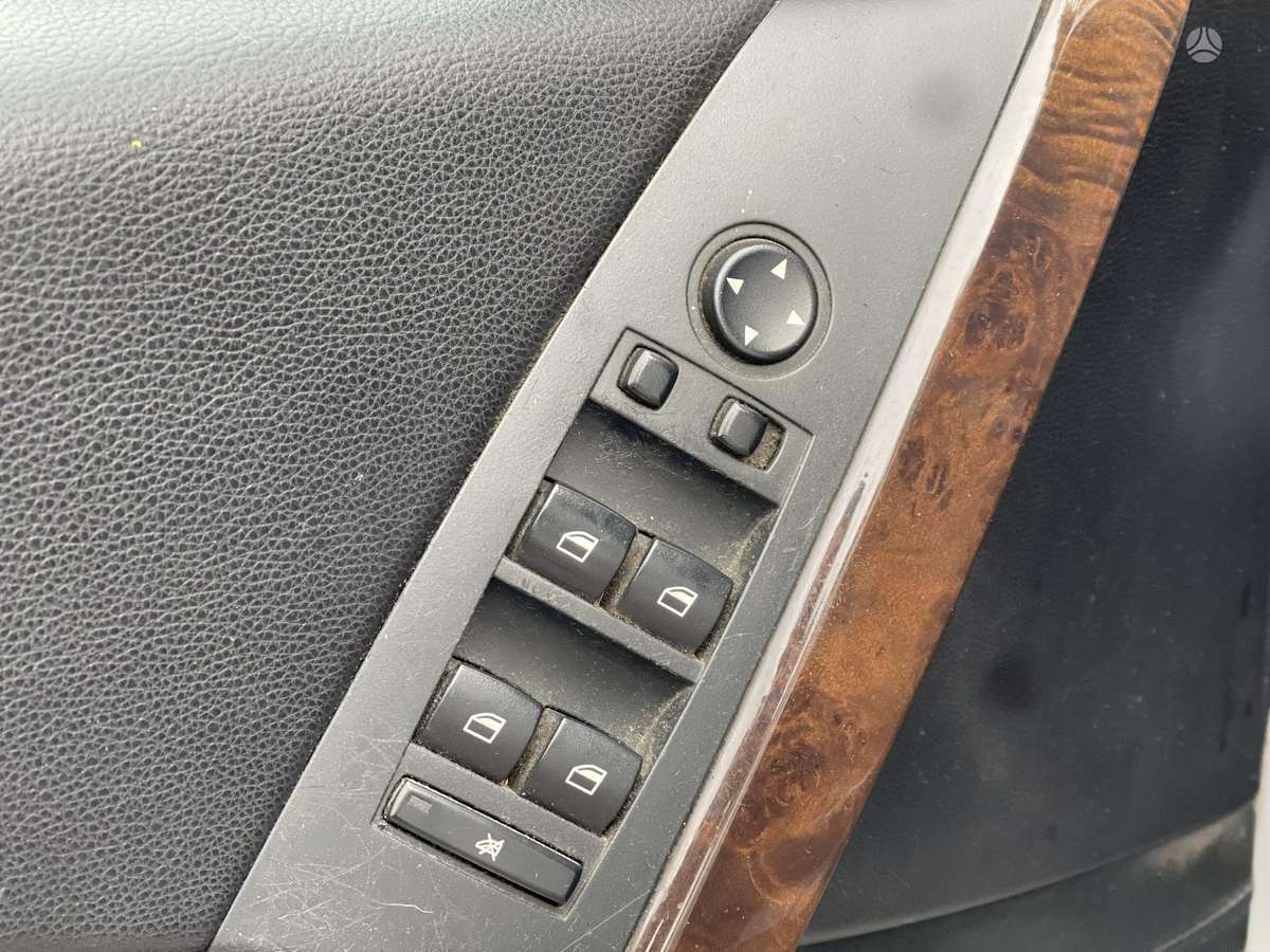 BMW 530 2004 — photo 17