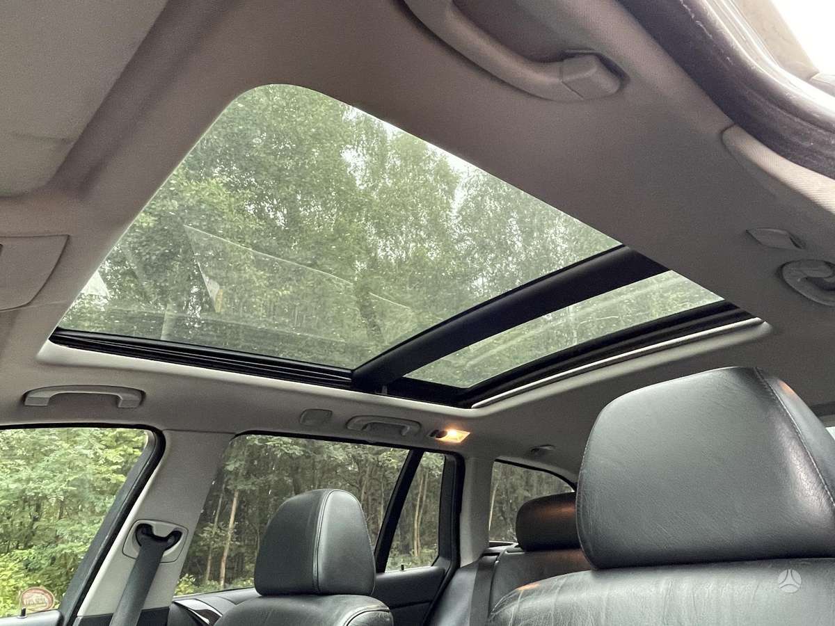 BMW 530 2004 — photo 19
