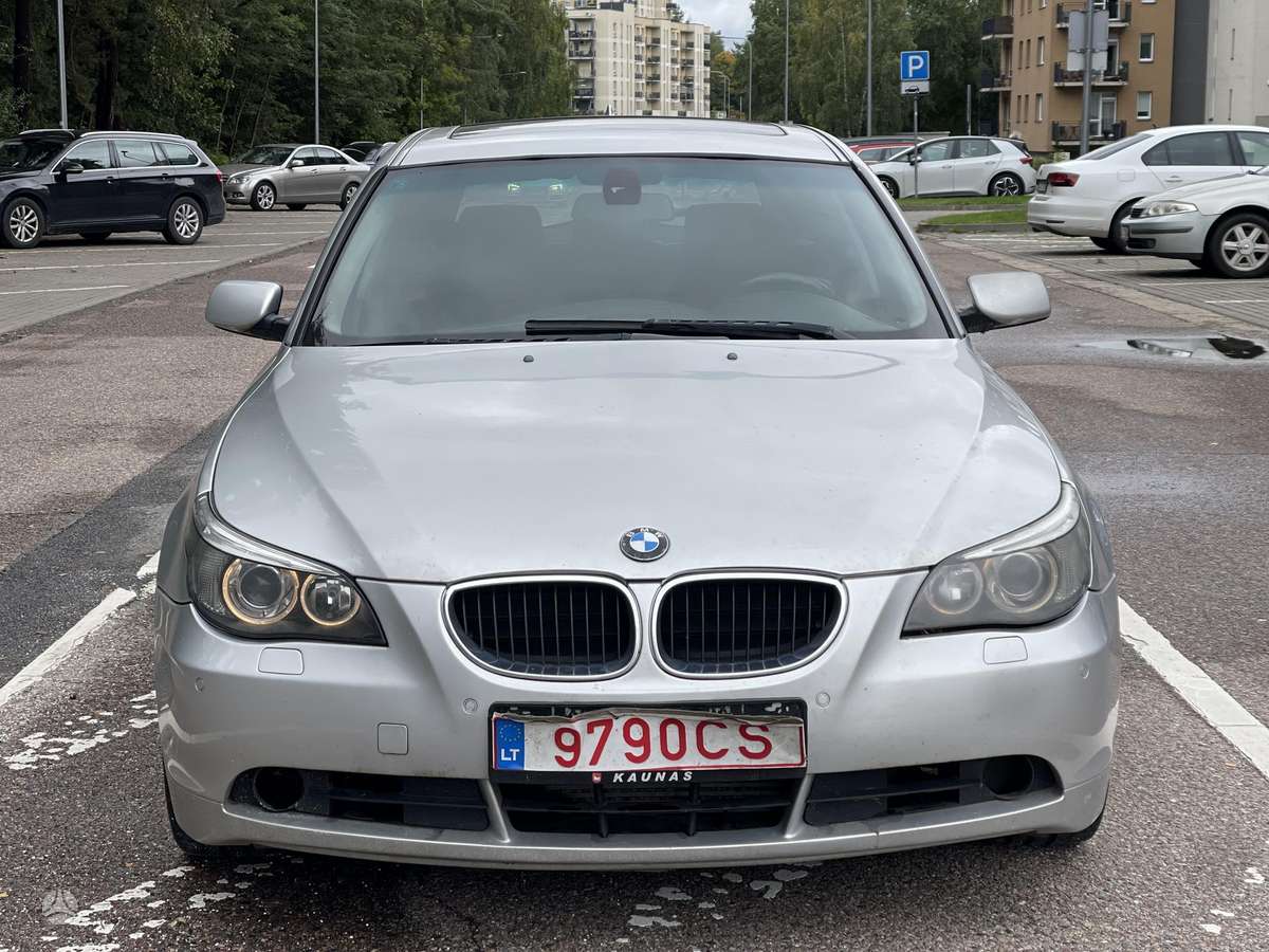 BMW 530 2004 — photo 8