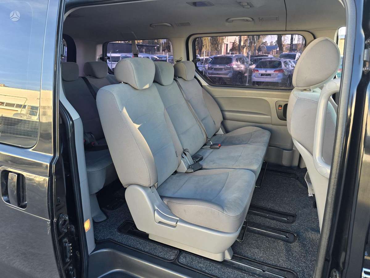 Hyundai H1 2011 — photo 13