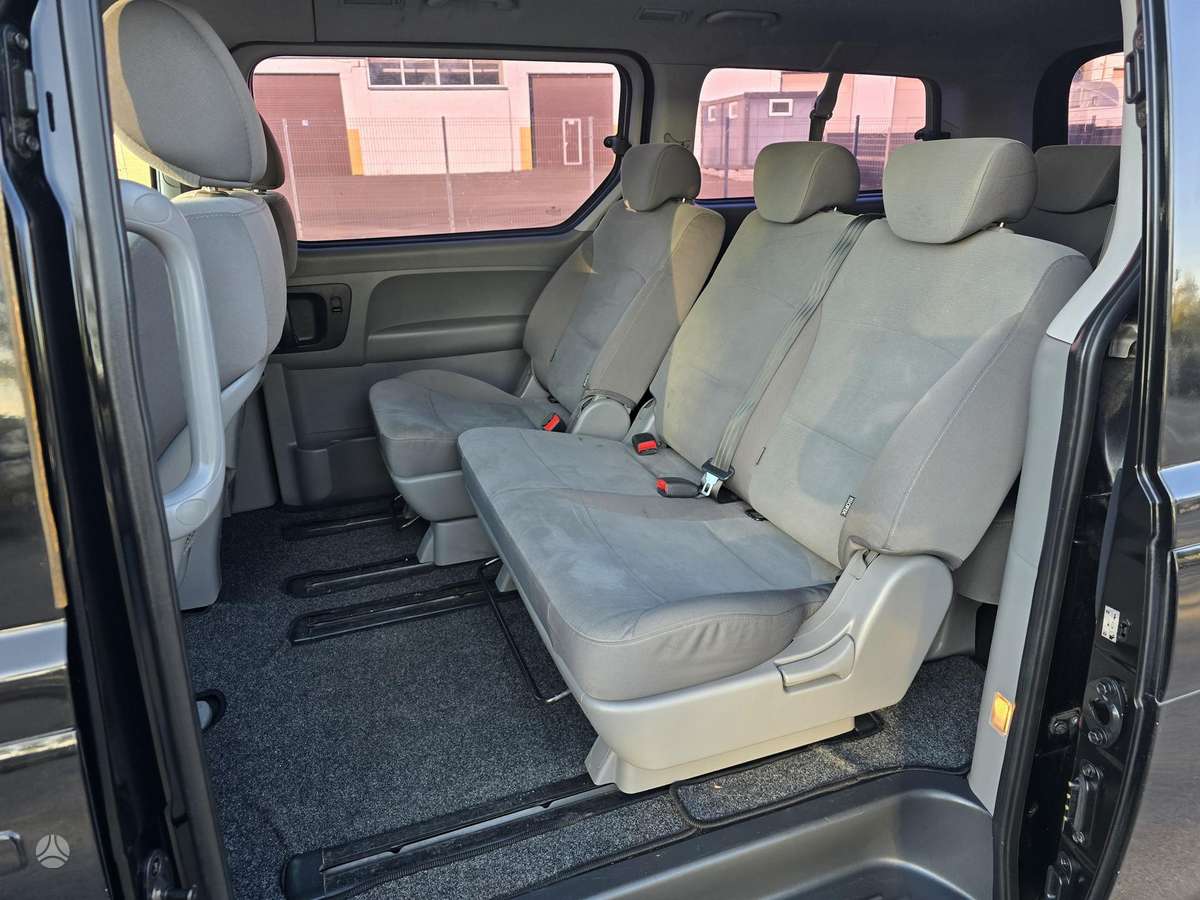 Hyundai H1 2011 — photo 14