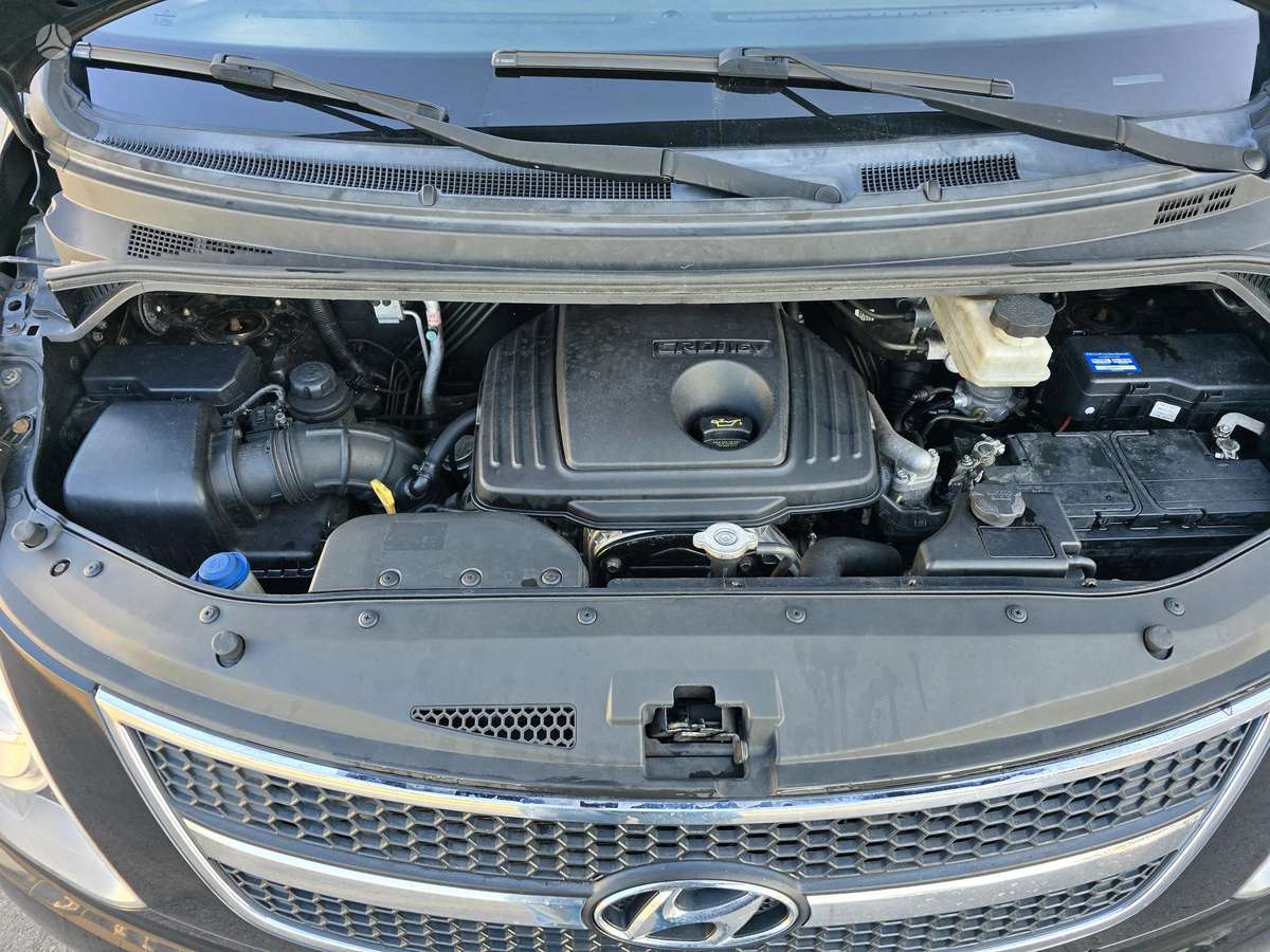 Hyundai H1 2011 — photo 23