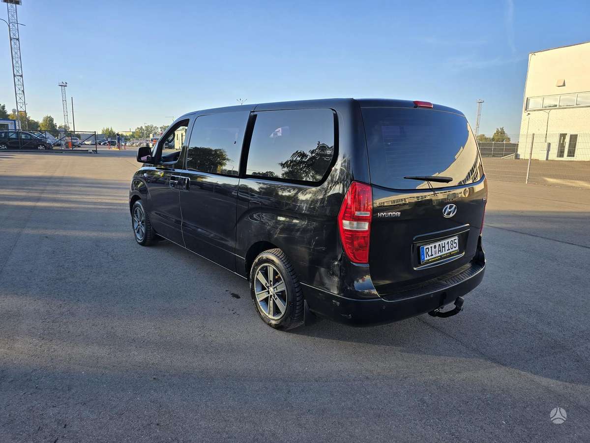 Hyundai H1 2011 — photo 6