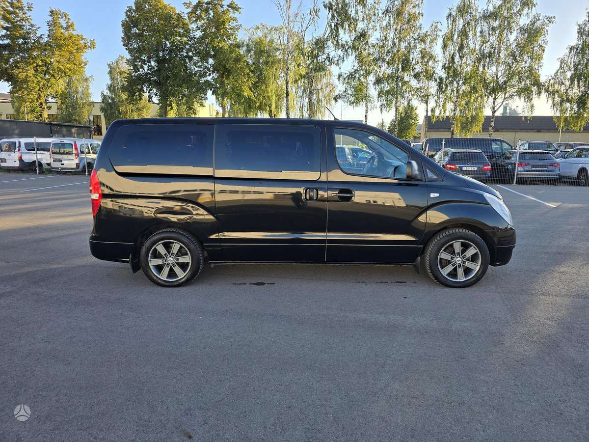 Hyundai H1 2011 — photo 7