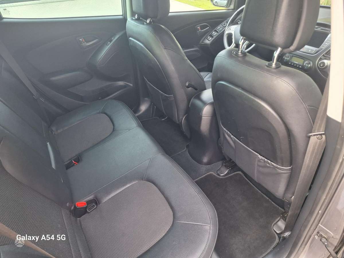 Hyundai ix35 2015 — photo 12
