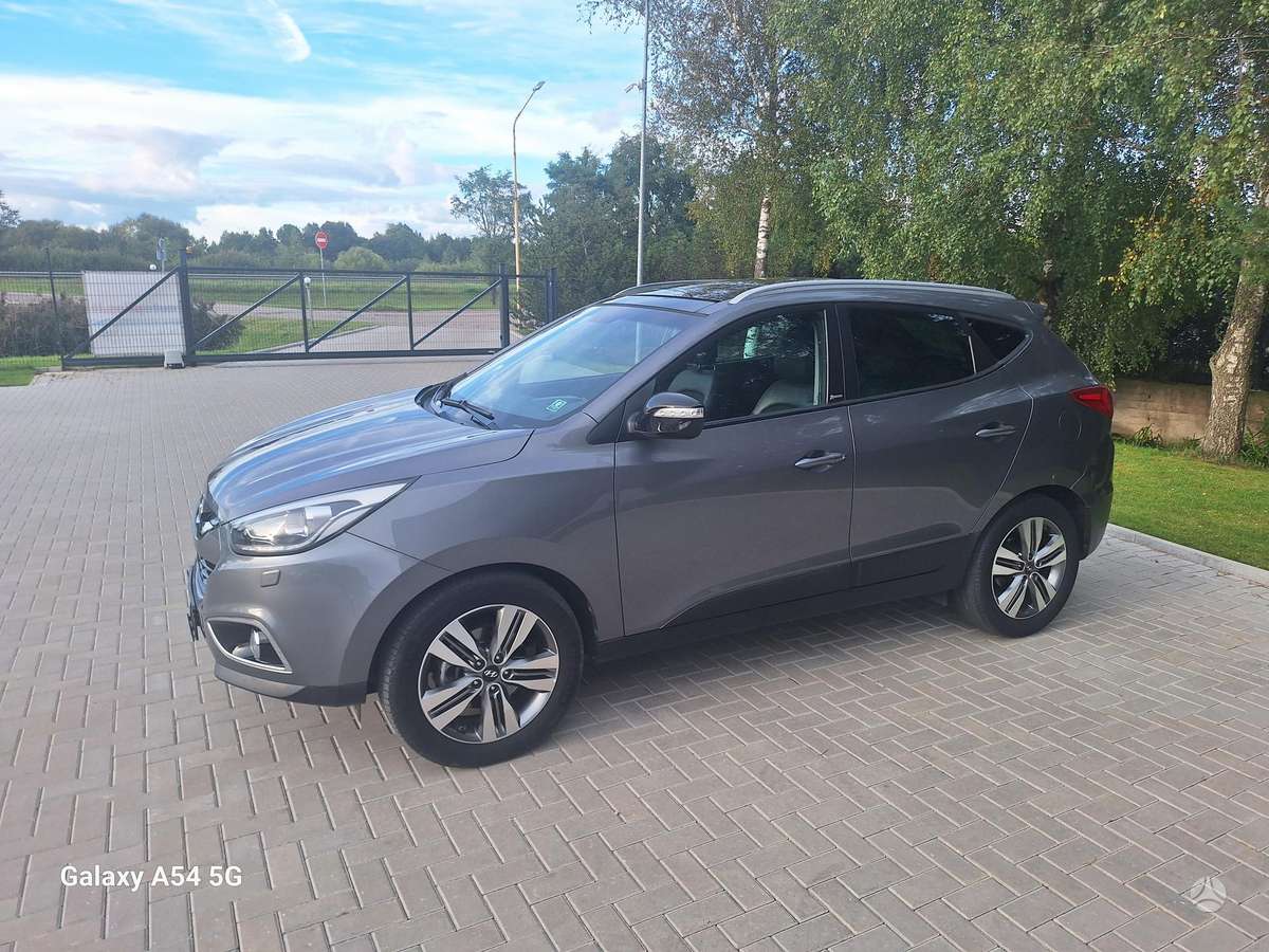 Hyundai ix35 2015 — interior