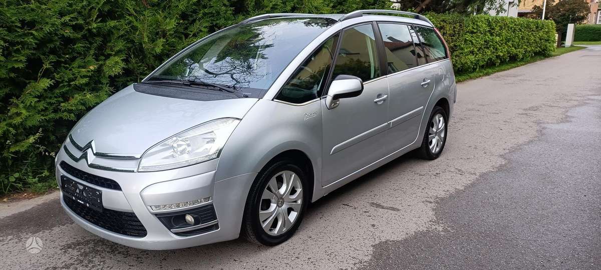 Citroen Grand 2012 — вигляд ззаду