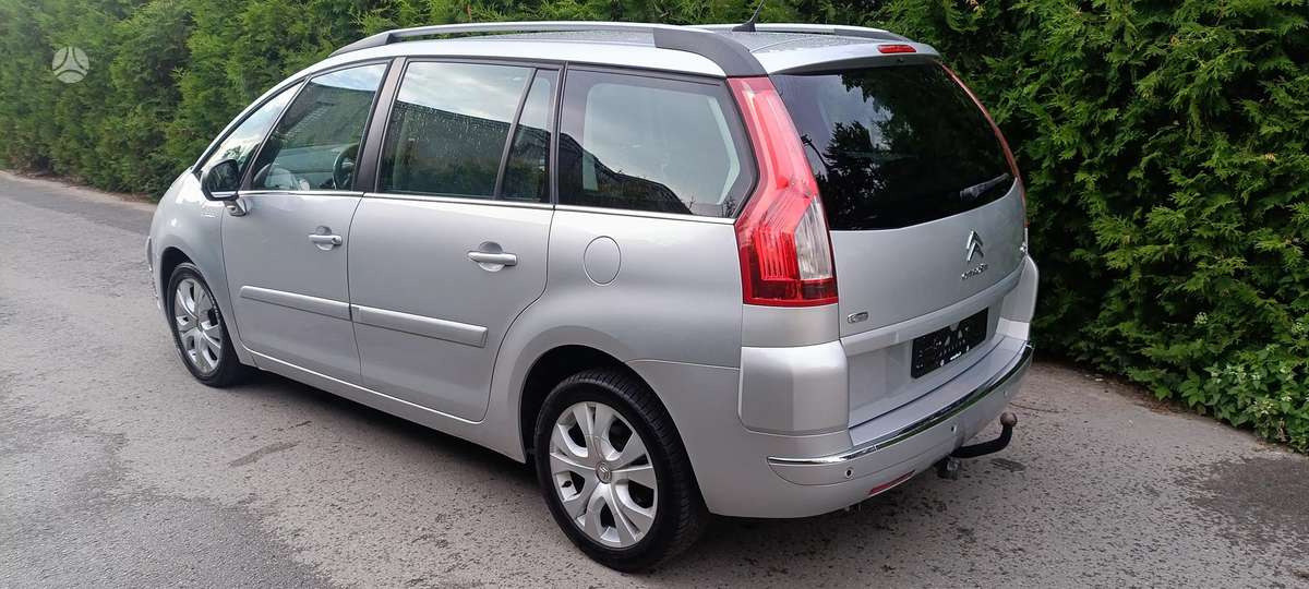 Citroen Grand 2012 — двигун 1560 cm³, 111 HP (82kW)