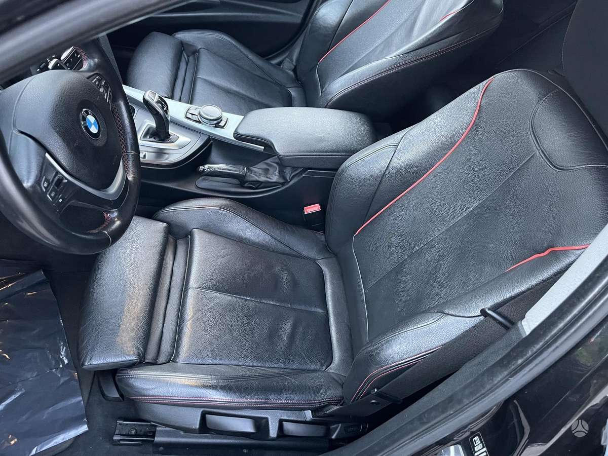 BMW 320 2013 — photo 18