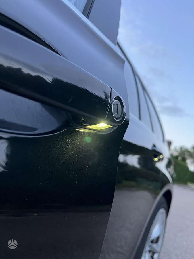 BMW 320 2013 — photo 28