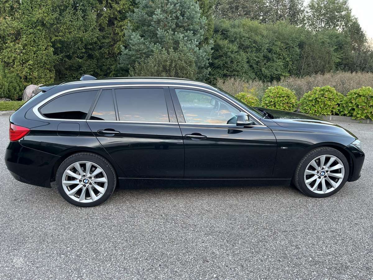 BMW 320 2013 — photo 8