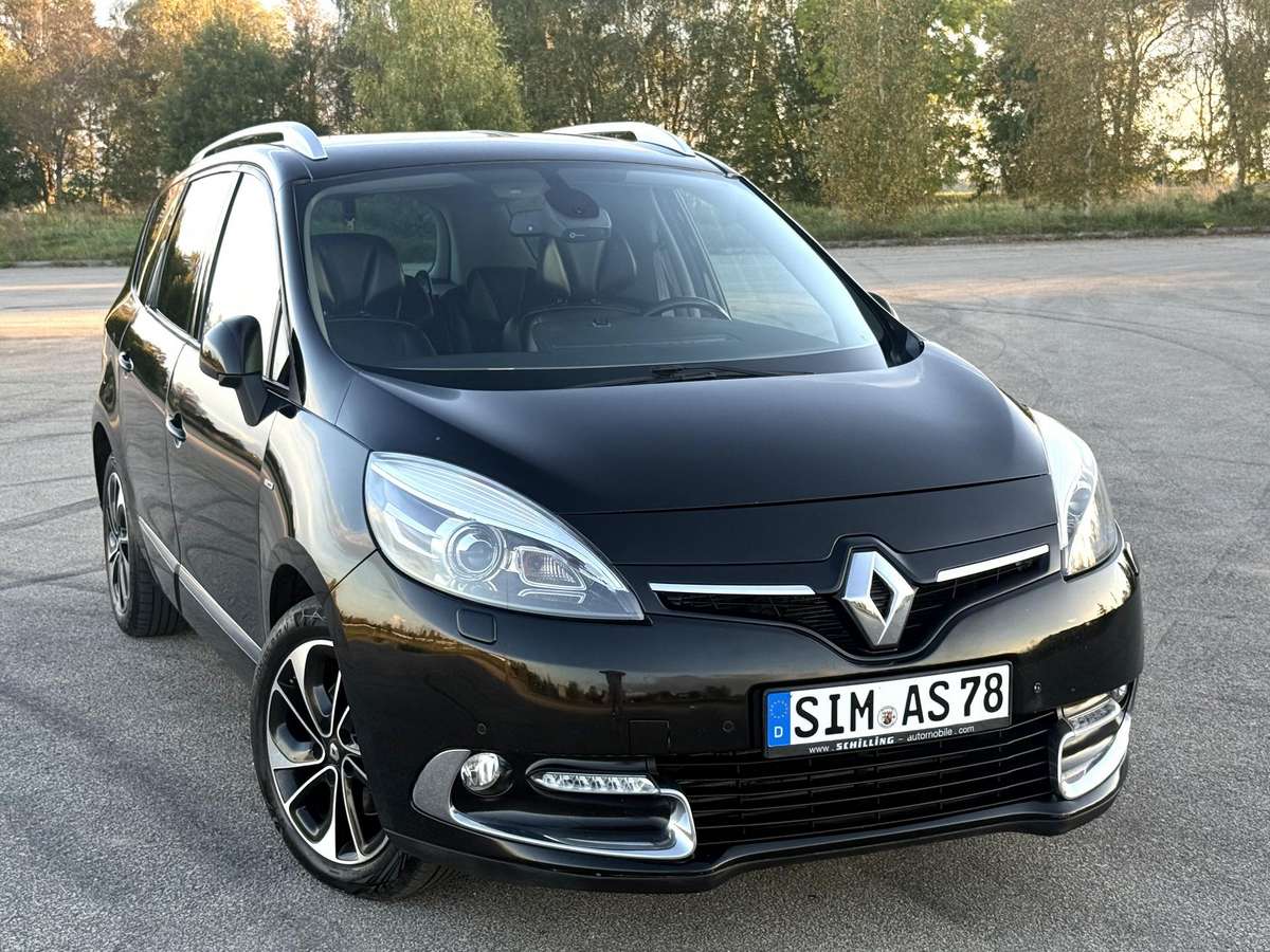 Renault Scenic 2015 — interior