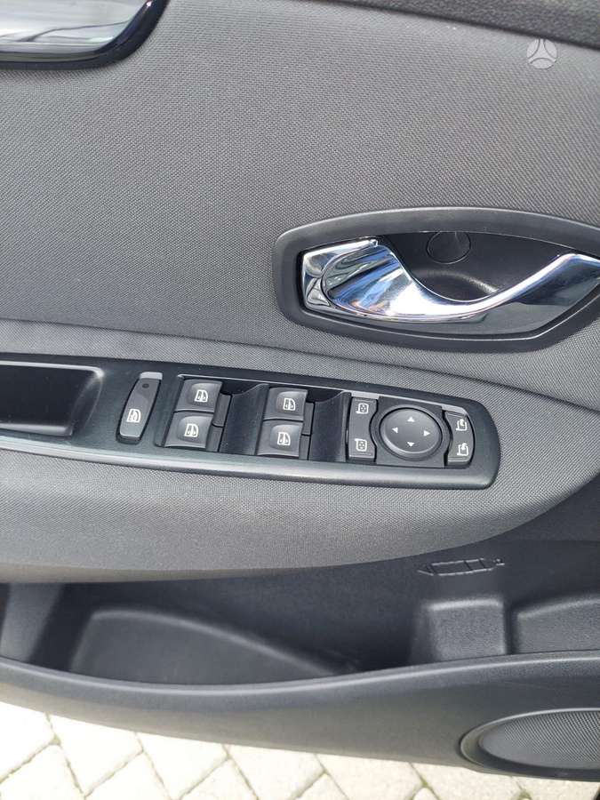 Renault Grand 2012 — photo 12