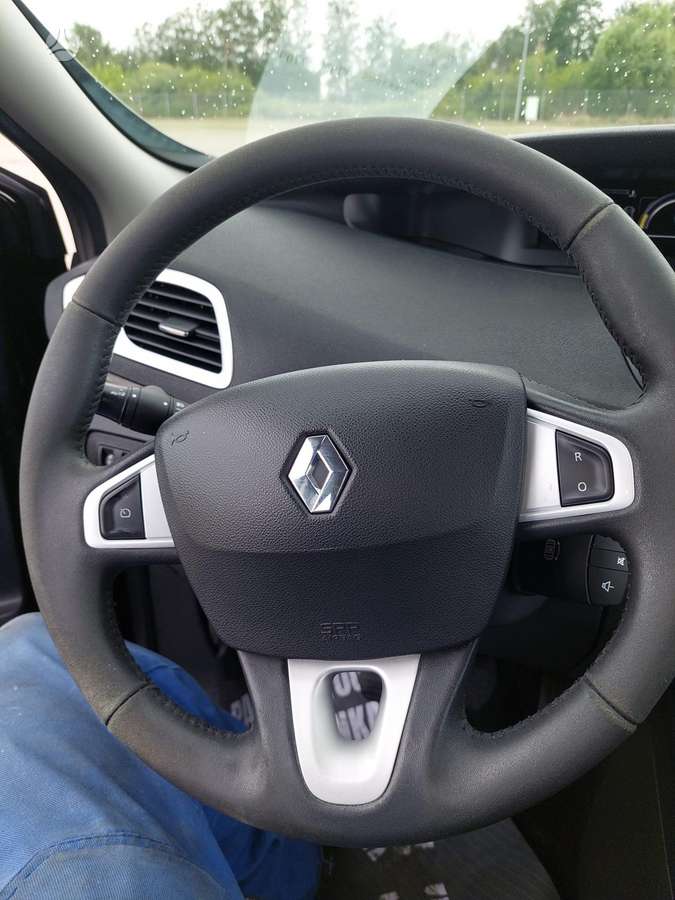 Renault Grand 2012 — photo 9