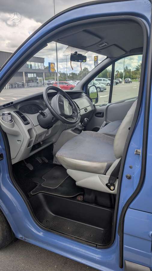 Renault Trafic 2004 — photo 13