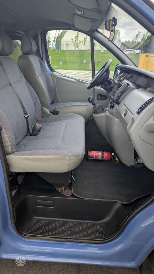 Renault Trafic 2004 — photo 14