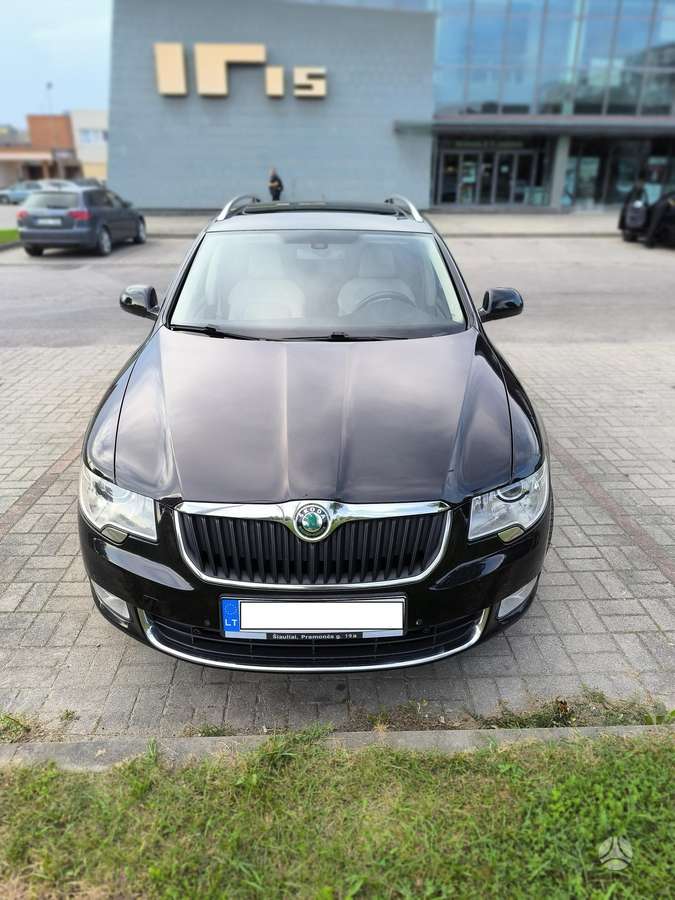 Skoda Superb 2012 — photo 34