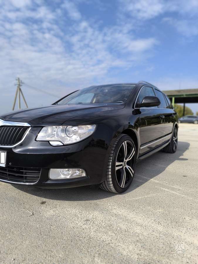 Skoda Superb 2012 — photo 7