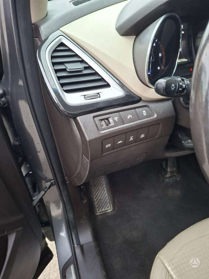 Hyundai Santa 2013 — photo 9