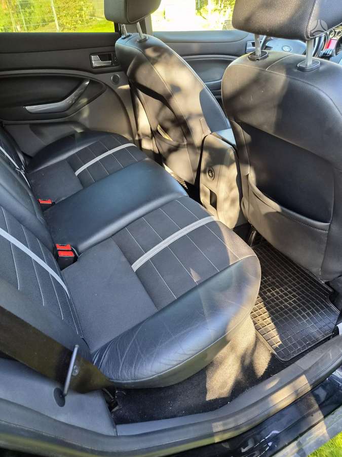 Ford Kuga 2011 — photo 8