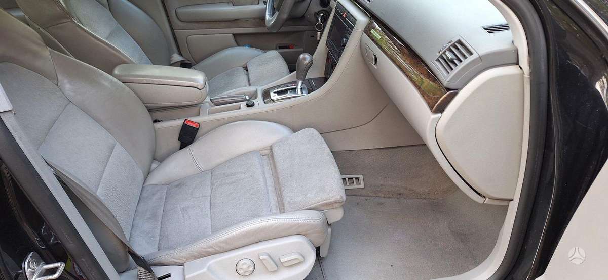 Audi A4 2006 — engine 2967 cm³, 232 HP (171kW)