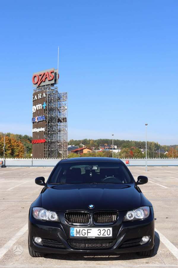 BMW 320 2006 — двигун 1995 cm³, 163 HP (120kW)