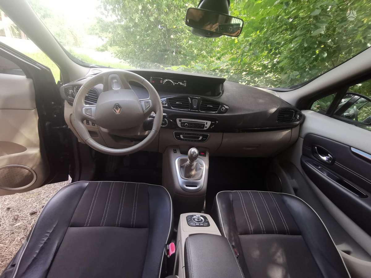 Renault Grand 2012 — photo 7