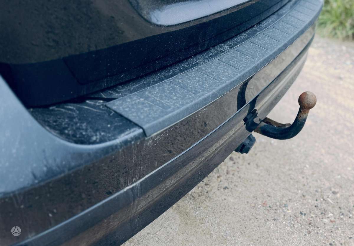 Volvo V70 2011 — photo 13