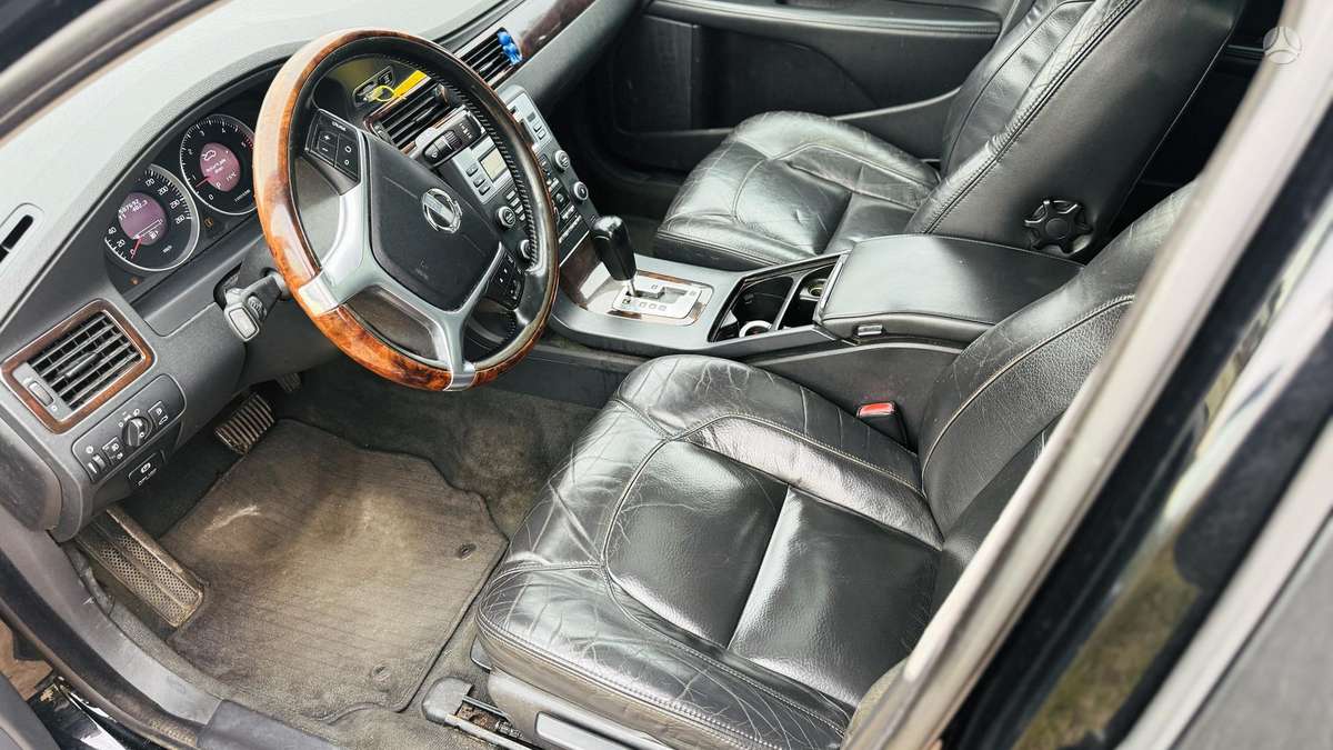 Volvo V70 2011 — photo 8