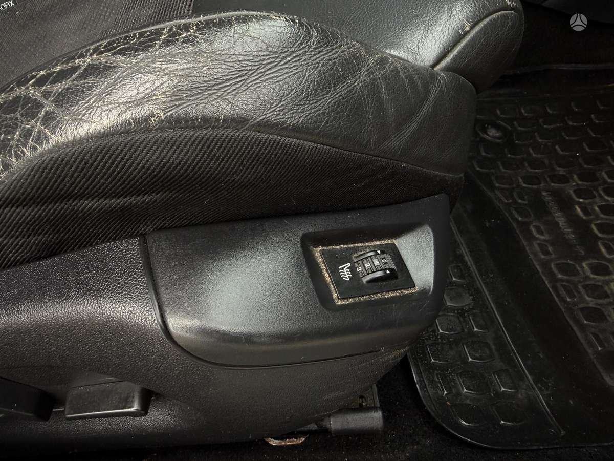 Citroen C5 2009 — photo 20