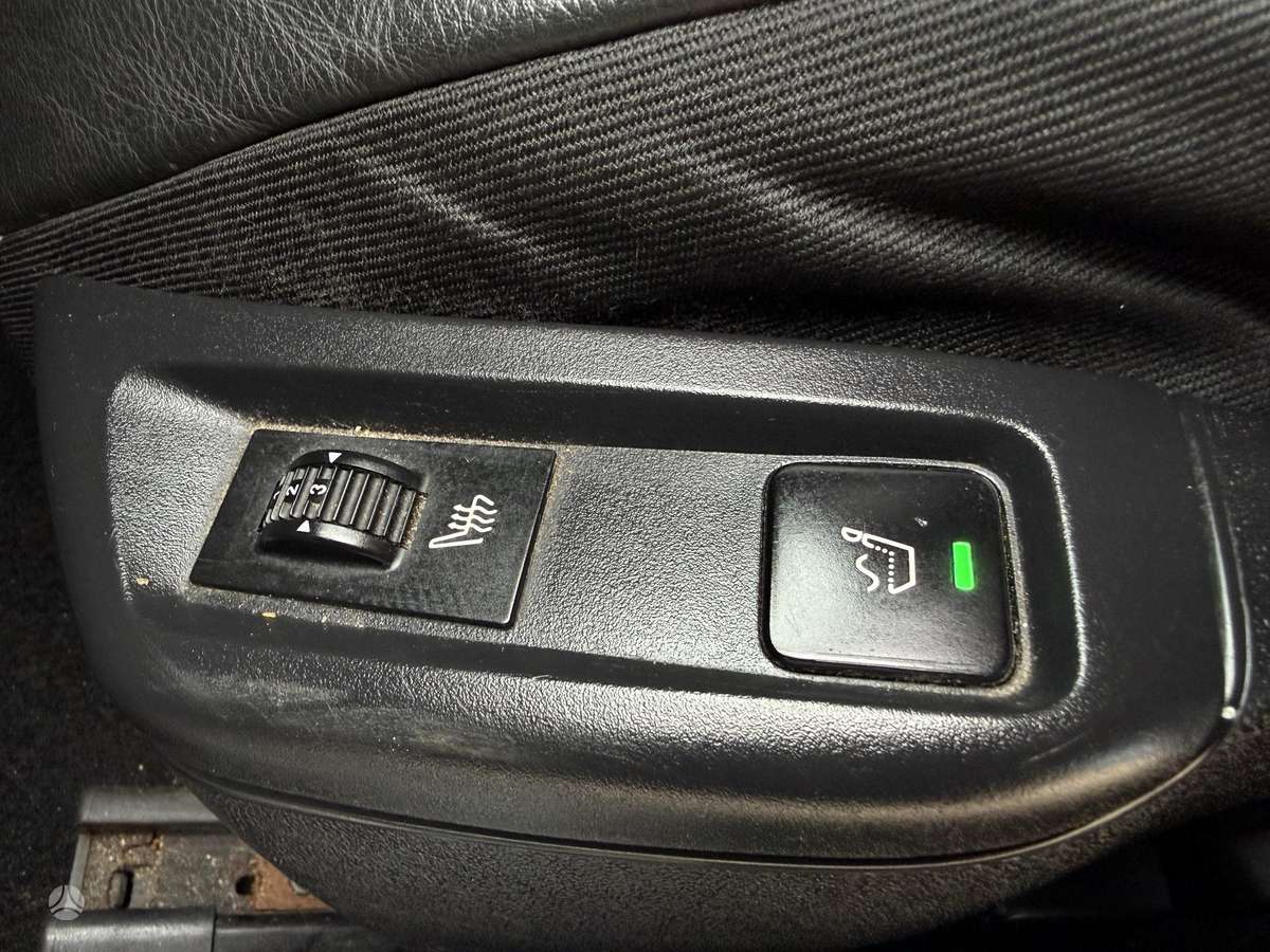 Citroen C5 2009 — photo 21