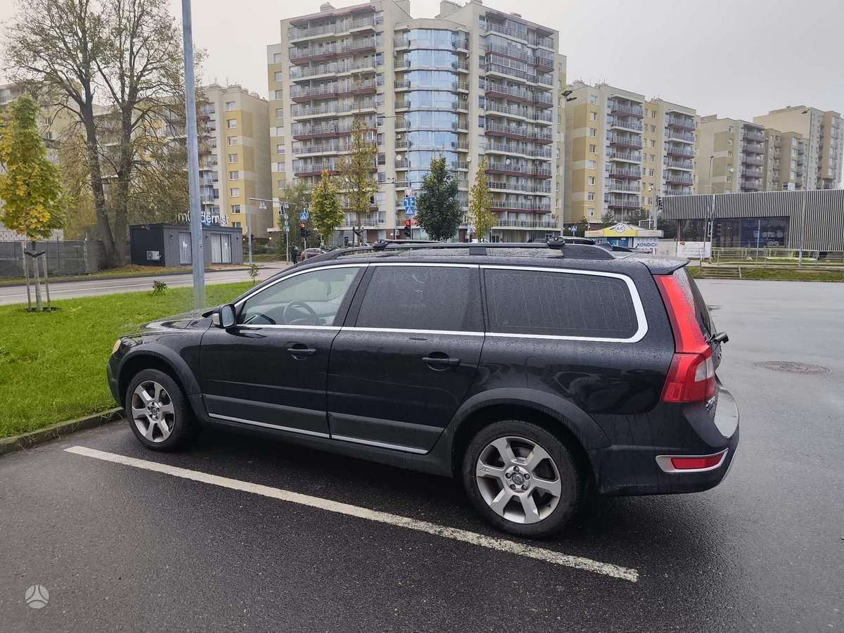 Volvo XC70 2008 — салон