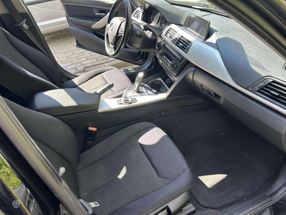 BMW 320 2013 — photo 13