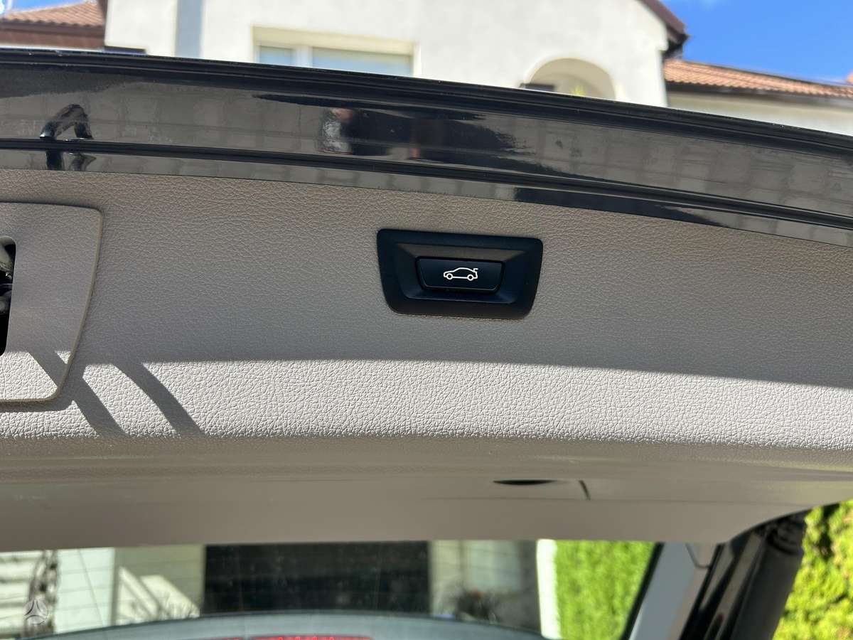 BMW 320 2013 — photo 17
