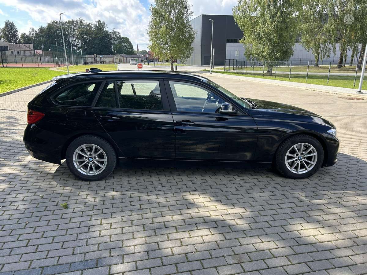 BMW 320 2013 — photo 7