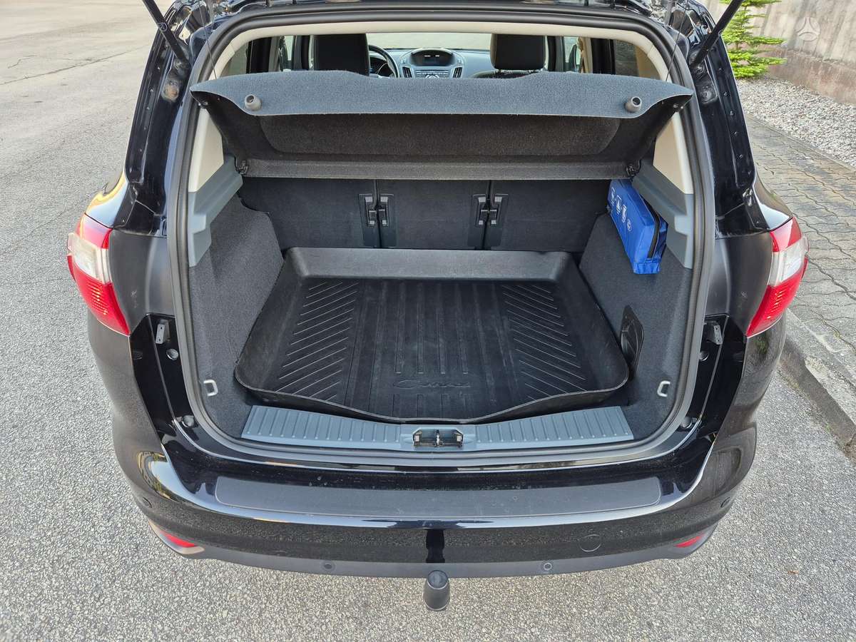 Ford C-MAX 2012 — photo 13