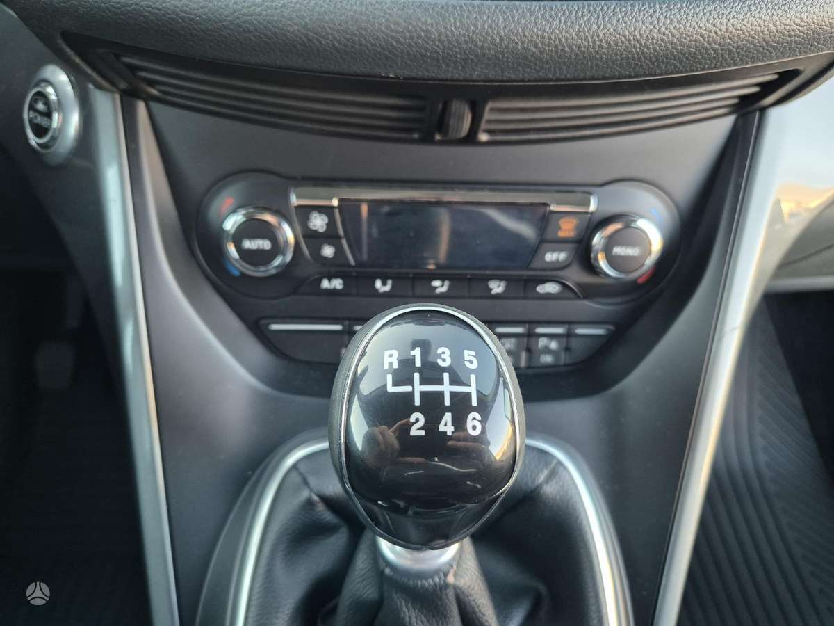 Ford C-MAX 2012 — photo 16