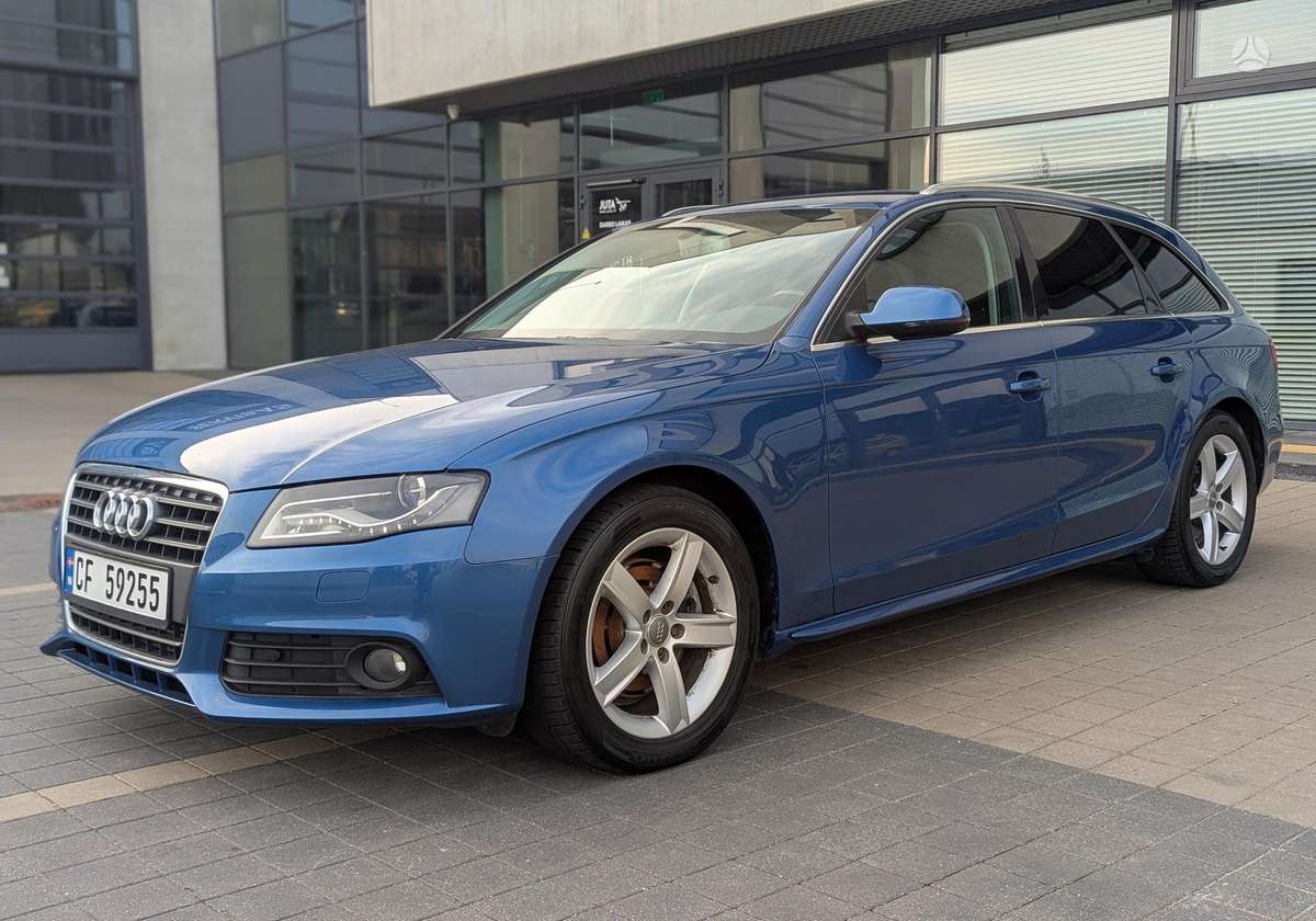 Audi A4, 2011