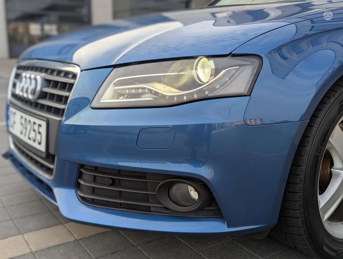 Audi A4 2011 — photo 15