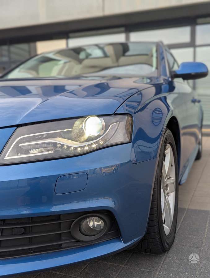 Audi A4 2011 — photo 20