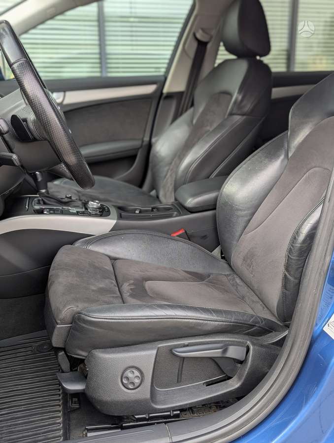 Audi A4 2011 — photo 27