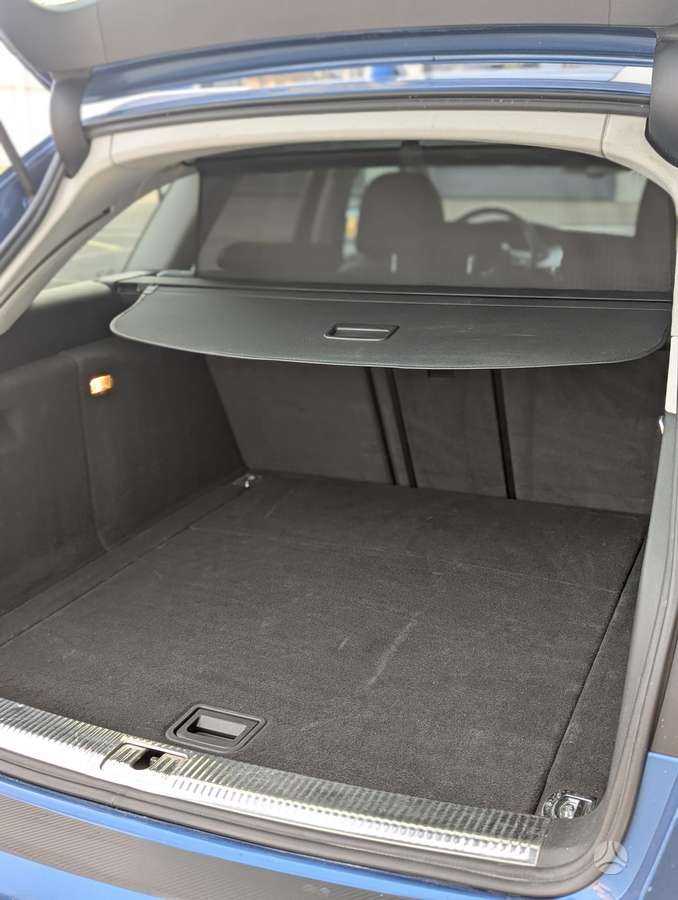 Audi A4 2011 — photo 30
